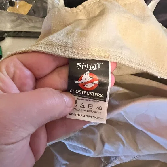 Deluxe Men's Ghostbusters Costume - Picture 4 of 7